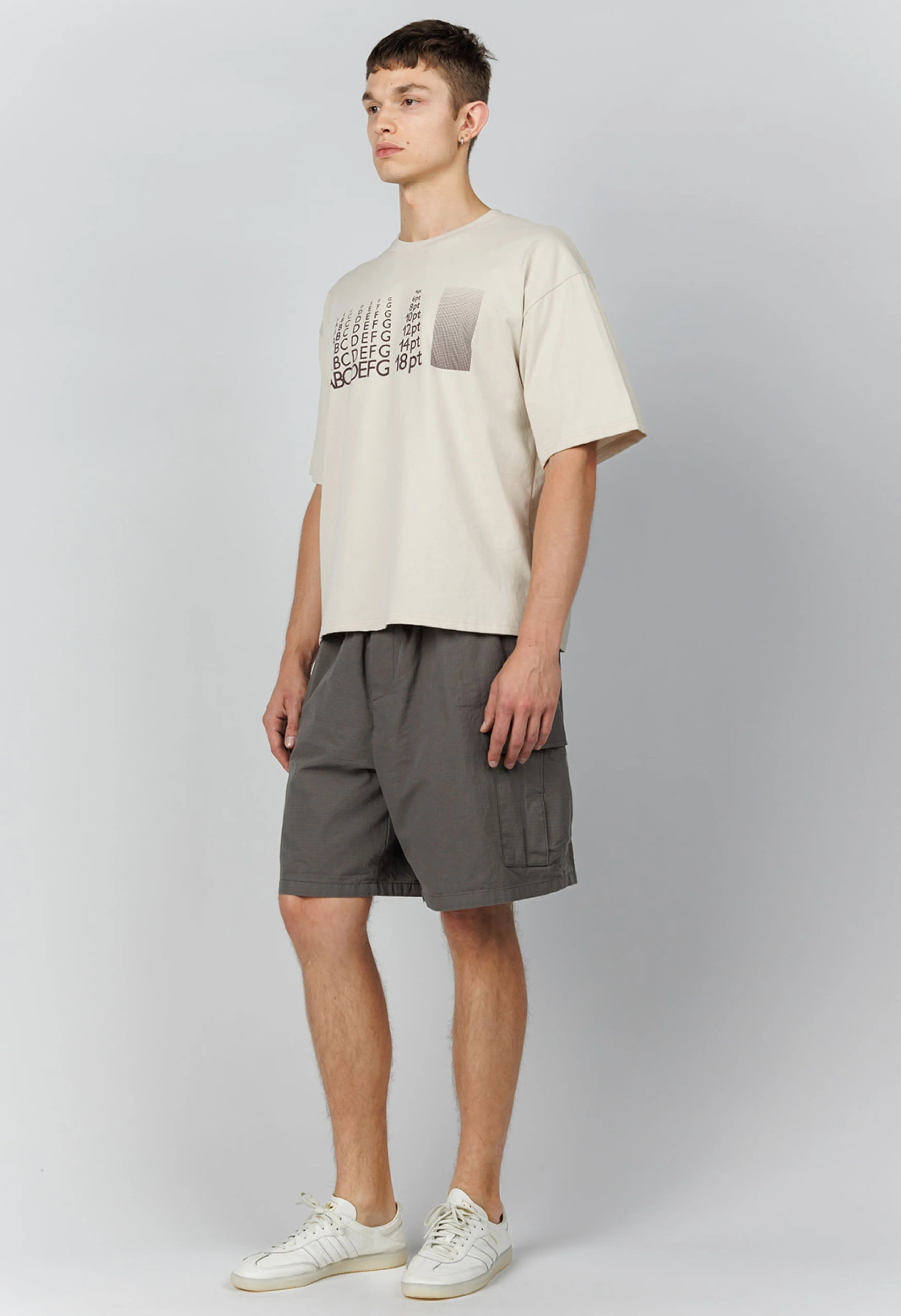 Cargo Shorts in Charcoal