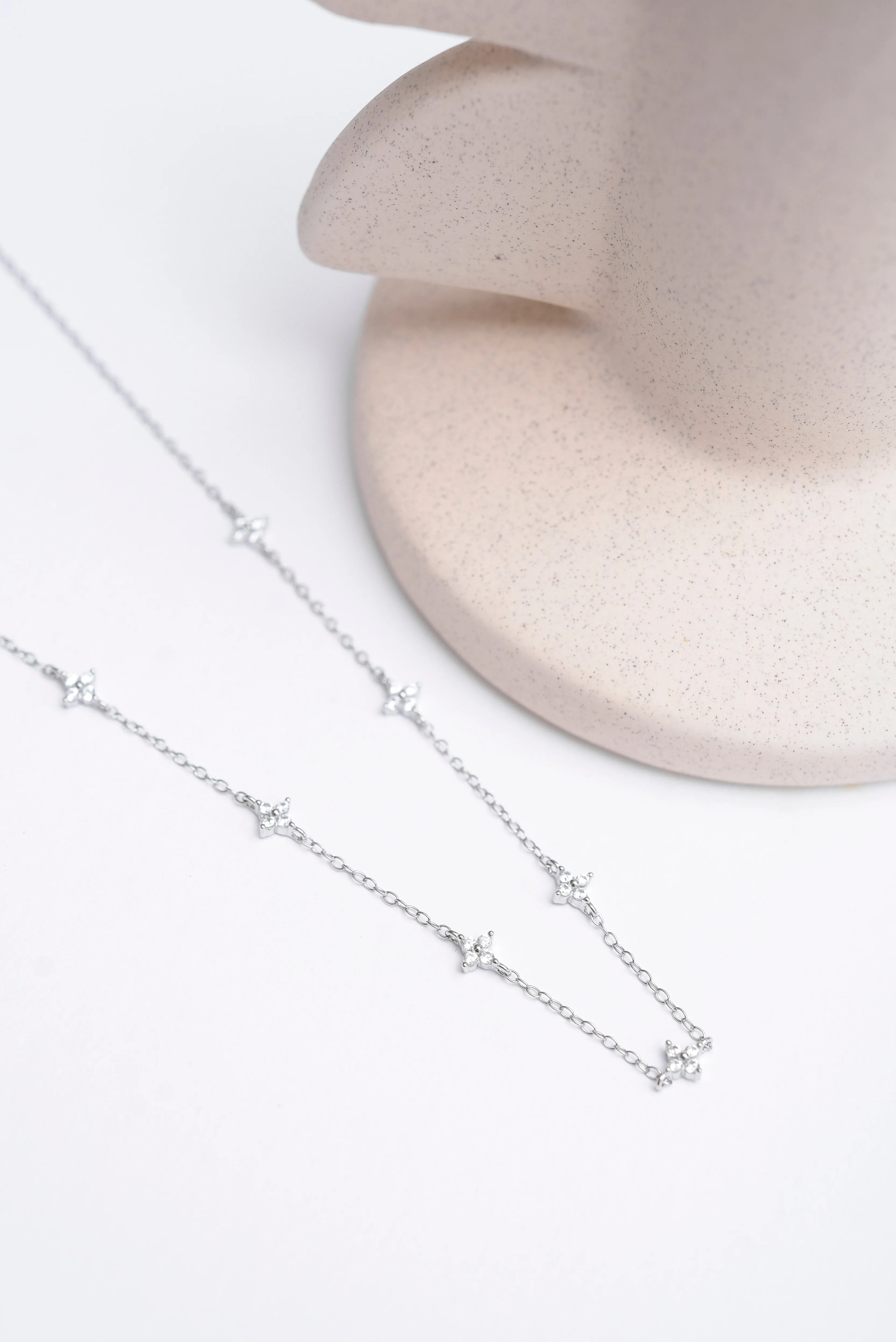 Lola Flower Necklace in Silver