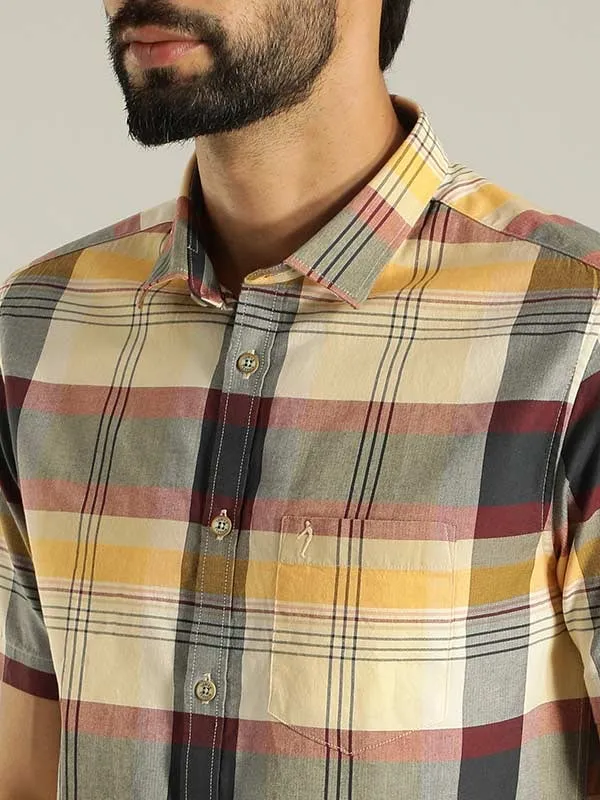 Men Checked Half Sleeve Cotton Shirt