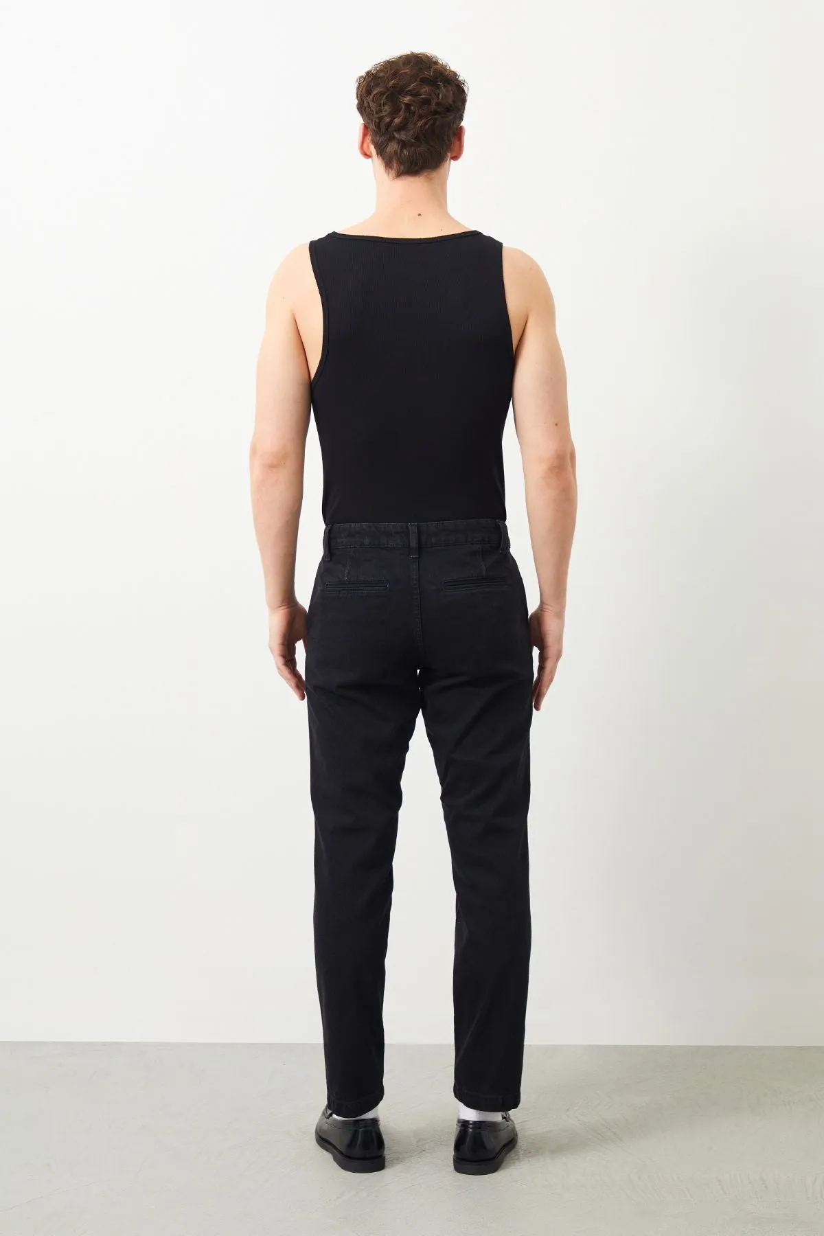 Vin Carrot Fit Black Men's Jeans